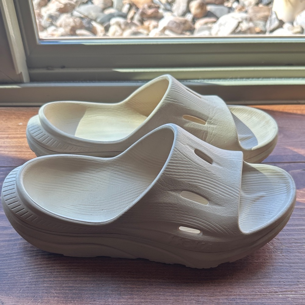 Hoka Beige Slide Sandals